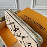 ルイヴィトンスーパーコピー ジッピー・ウォレット 長財布 M81141