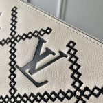 ルイヴィトンスーパーコピー ジッピー・ウォレット 長財布 M81141