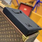 ルイヴィトンスーパーコピー グレインレザー ポシェット・IPAD  M69837