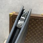ルイヴィトンスーパーコピー ポシェット・ヴォワヤージュMM M30840