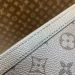 ルイヴィトンスーパーコピー ポシェット・ヴォワヤージュMM M30840