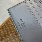 ルイヴィトン コピー モノグラム ポルトフォイユ・ミュルティプル M81383