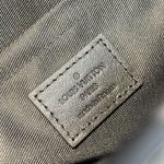 ルイヴィトンスーパーコピー スタンディングポーチ M81310 ルイヴィトンスーパーコピー スタンディングポーチ M81310