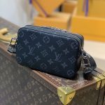 ルイヴィトン コピー アルファ ウエアラブル メンズ ボディバッグM80741