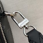 ルイヴィトン コピー アルファ ウエアラブル メンズ ボディバッグM80741