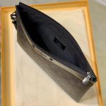 ルイヴィトンコピー モノグラム ポシェット・トゥ・ゴー M81569