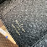 ルイヴィトンスーパーコピー ポルトフォイユ・ヴィクトリーヌ M81557