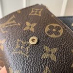 ルイヴィトンスーパーコピー ポルトフォイユ・ヴィクトリーヌ M81557