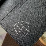 ルイヴィトンコピー 草間彌生コラボ  モノグラム ブラザ 長財布  M81932