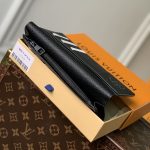 ルイヴィトンコピー 草間彌生コラボ  モノグラム ブラザ 長財布  M81932