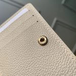 ルイヴィトンコピー 可愛い折りたたみ財布☆ポルトフォイユ クレア M81927 ルイヴィトンコピー 可愛い折りたたみ財布☆ポルトフォイユ クレア M81927