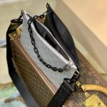 ルイヴィトンコピー ダミエグリッターレザー ループバッグ M59682 ルイヴィトンコピー ダミエグリッターレザー ループバッグ M59682