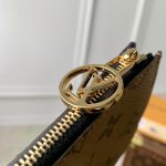 ルイヴィトンスーパーコピー フラグメントケース ポルトカルトロミー M81912