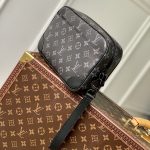 ルイヴィトンコピー ビジネス ハンドバッグ ポーチ 黒 ロゴ M82076