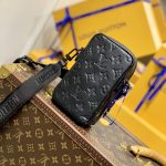 ルイヴィトンスーパーコピー ダブル・フォンポーチ M81323