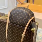 ルイヴィトンコピー モノグラム ブロワ ショルダーバッグ M51221 ルイヴィトンコピー モノグラム ブロワ ショルダーバッグ M51221