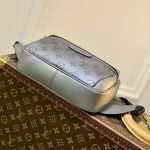 ルイヴィトン スーパーコピー タイガラマ エクリプス バムバッグ M30245 ルイヴィトン スーパーコピー タイガラマ エクリプス バムバッグ M30245