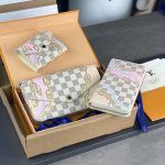 ルイヴィトン コピー ポルトフォイユ・ヴィクトリーヌ N40468
