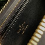 ルイヴィトン コピー ジッピー 長財布 モノグラム 黒 財布 M82233 ルイヴィトン コピー ジッピー 長財布 モノグラム 黒 財布 M82233