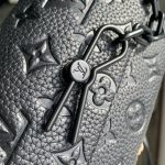 ルイヴィトンコピー スティーマー・ウエアラブル ウォレット M81746 ルイヴィトンコピー スティーマー・ウエアラブル ウォレット M81746