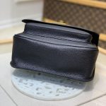 ルイヴィトン コピー ロックミー チェーン ショルダーバッグ M57073 ルイヴィトン コピー ロックミー チェーン ショルダーバッグ M57073