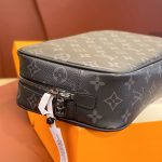 ルイヴィトン コピートゥルース メンズ 旅行用ポーチ M43384