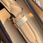 ルイヴィトンコピー LV ポンヌフ ショルダーバッグ M55948 ルイヴィトンコピー LV ポンヌフ ショルダーバッグ M55948
