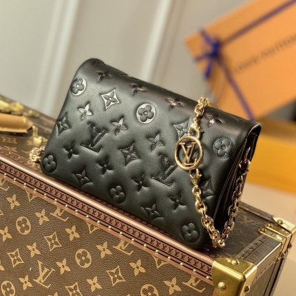 ルイ ヴィトン コピー ポシェット クッサン エンボス LV M80742