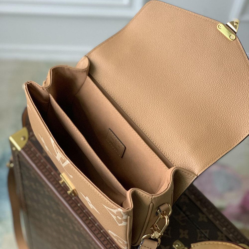 579 (7)