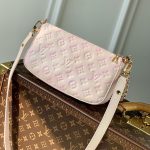 ルイヴィトン コピー ミュルティ・ポシェット・アクセソワール M46093