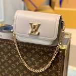 ルイヴィトンコピー ロックミー・テンダー ショルダーバッグ M58554 ルイヴィトンコピー ロックミー・テンダー ショルダーバッグ M58554