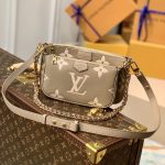 ルイヴィトンコピー ミュルティ・ポシェット・アクセソワール M22670 ルイヴィトンコピー ミュルティ・ポシェット・アクセソワール M22670