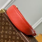 ルイヴィトン コピー ナノグラム ループ バゲットバッグ M22594 ルイヴィトン コピー ナノグラム ループ バゲットバッグ M22594