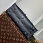 ルイヴィトンスーパーコピー オンザゴー EW ショルダーバッグ M23640