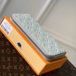 ルイヴィトン ジッピーウォレット・ヴェルティカル 長財布コピー M82597 ルイヴィトン ジッピーウォレット・ヴェルティカル 長財布コピー M82597