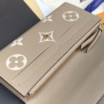 ヴィトンスーパーコピー ポルトフォイユ・サラ NM 長財布 M82341 ヴィトンスーパーコピー ポルトフォイユ・サラ NM 長財布 M82341
