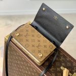 ルイヴィトン コピー LV ブック・ウォレット オン チェーン M81830 ルイヴィトン コピー LV ブック・ウォレット オン チェーン M81830
