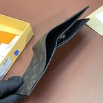 ルイヴィトン 二つ折り財布 コピー ポルトフォイユ・アメリゴ M60053