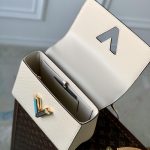 ルイヴィトン コピー エピ ツイスト MM バッグ M21032