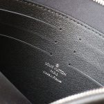 ルイヴィトン コピー タイガ ポシェット ボヤージュ M30450