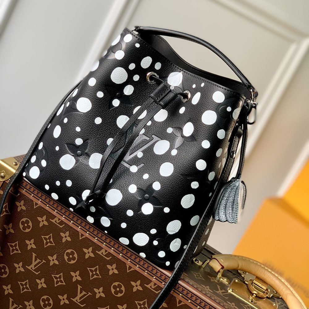 ルイヴィトンスーパーコピー レア LV × YK ネオノエ MM M21753 ルイヴィトンスーパーコピー レア LV × YK ネオノエ MM M21753