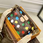 ルイヴィトン コピー ミュルティポシェットアクセソワール M46385