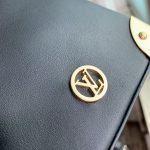 ルイヴィトン スーパーコピー ノエ パース LV チャーム バッグ M82886