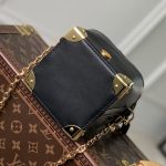 ルイヴィトン スーパーコピー ノエ パース LV チャーム バッグ M82886