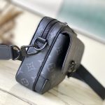 ルイヴィトンスーパーコピー メッセンジャー ショルダーバッグ M46795