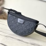 ルイヴィトンスーパーコピー レア LV ムーンクロスボディ M23835