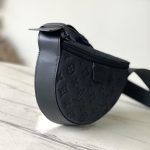 ルイヴィトンスーパーコピー レア LV ムーンクロスボディ M23835