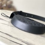ルイヴィトンスーパーコピー レア LV ムーンクロスボディ M23835