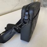 ルイヴィトン コピー モノグラム・シャドウ ショルダーバッグ M69827 ルイヴィトン コピー モノグラム・シャドウ ショルダーバッグ M69827