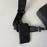 ルイヴィトン コピー モノグラム・シャドウ ショルダーバッグ M69827 ルイヴィトン コピー モノグラム・シャドウ ショルダーバッグ M69827